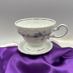 Johann Haviland; Bavaria Germany; Teacups and  Under Plates. “Blue Garland”